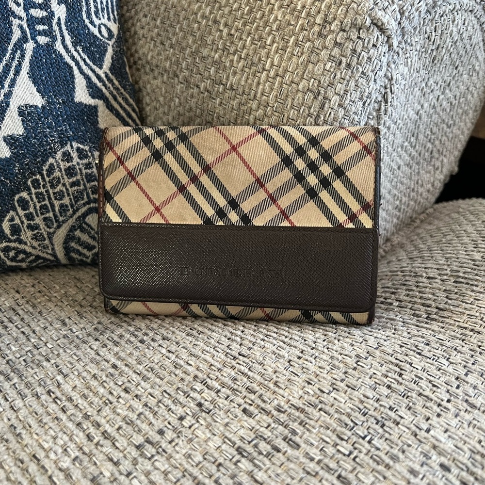 Burberry wallet